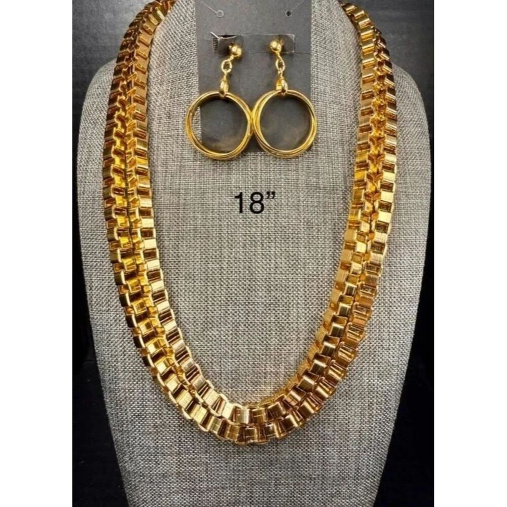 161. Bold High-Shine Gold-Tone Double Box Chain Set